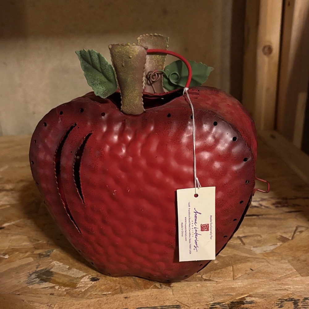 Home Interiors Red Metal Apple Lantern